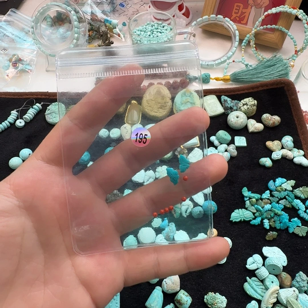 自***失南红玛瑙未镶嵌珠宝奇石