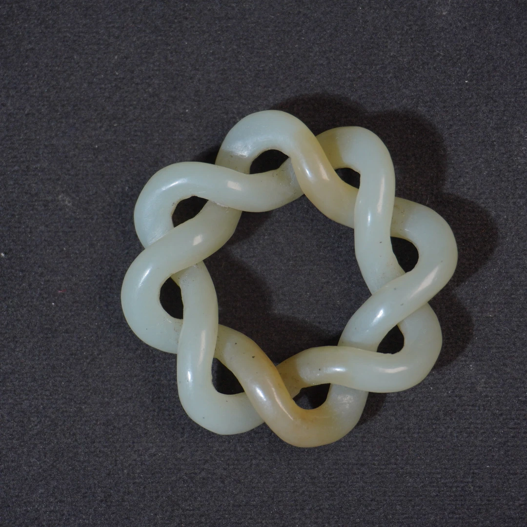 7YJJ129 清 和田玉玉环