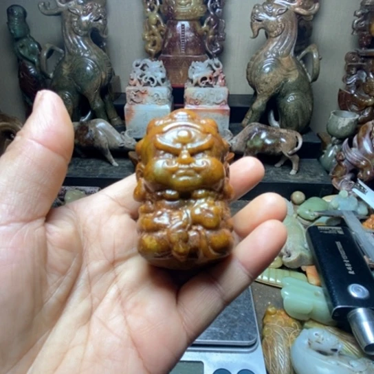 未镶嵌和田玉摆件