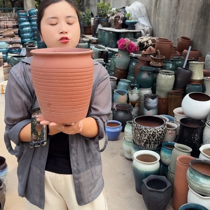 口21高24瑕疵底裂一个盆子。