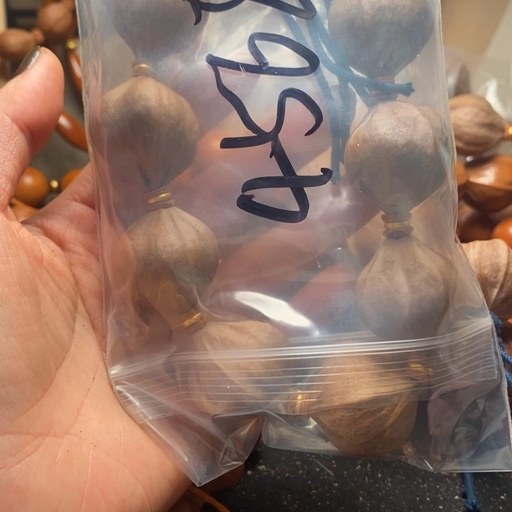 於***措橄榄核手串/手链2.5四花短原皮