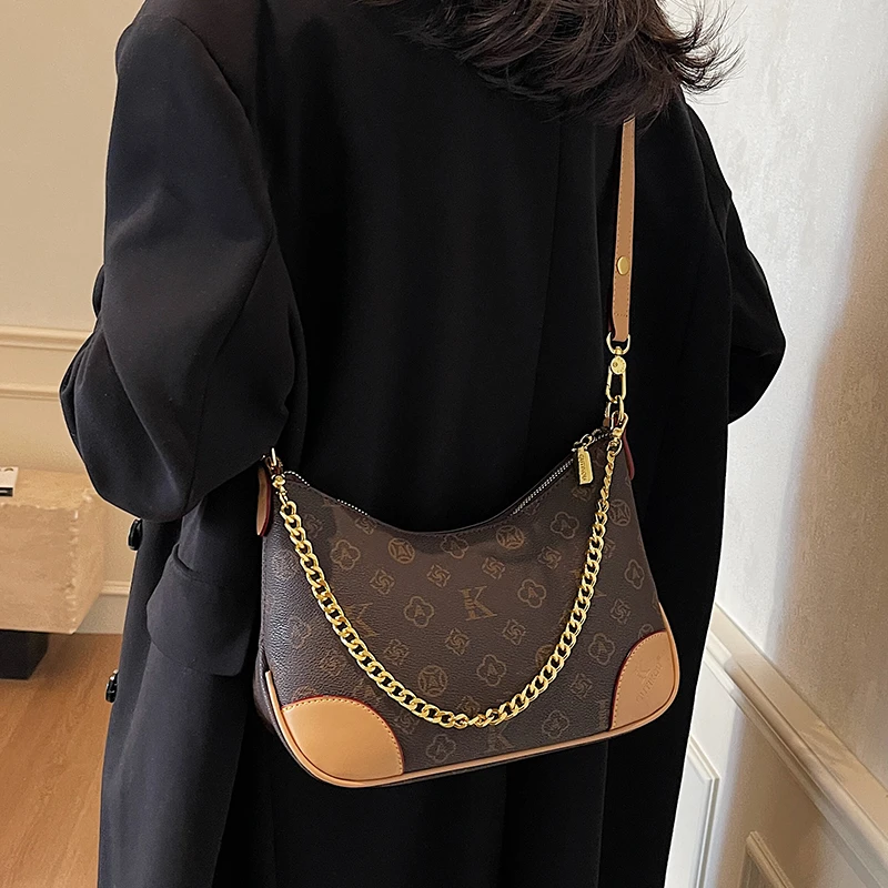 爆款高级感大容量腋下包女新款潮韩版轻奢时尚百搭新月形斜挎包女