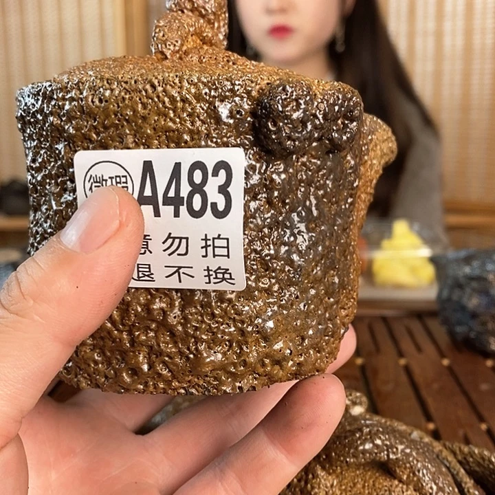 肖*荥经黑砂馒头窑手抓壶瑕疵福利