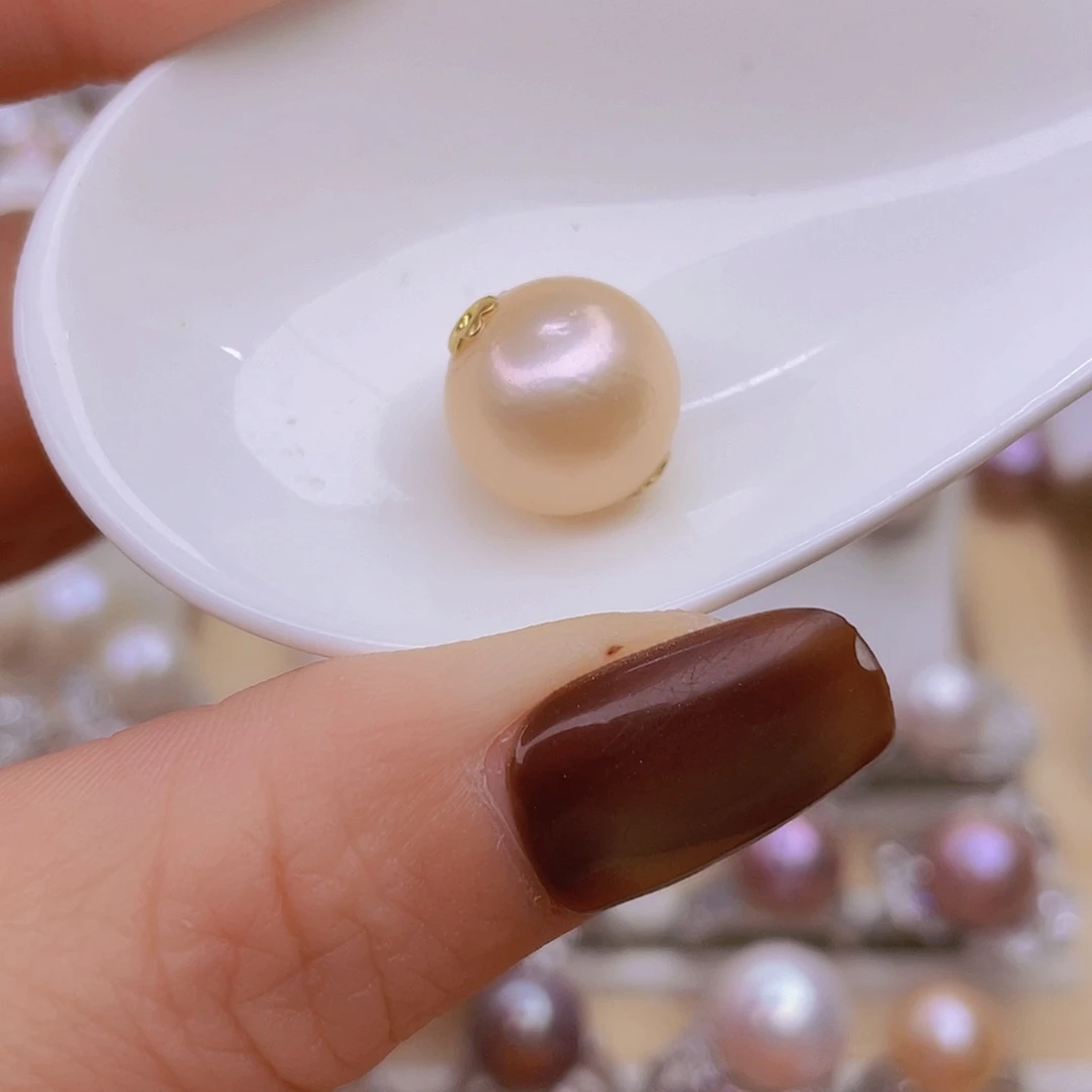 银S925镶嵌淡水珍珠吊坠(赠链)