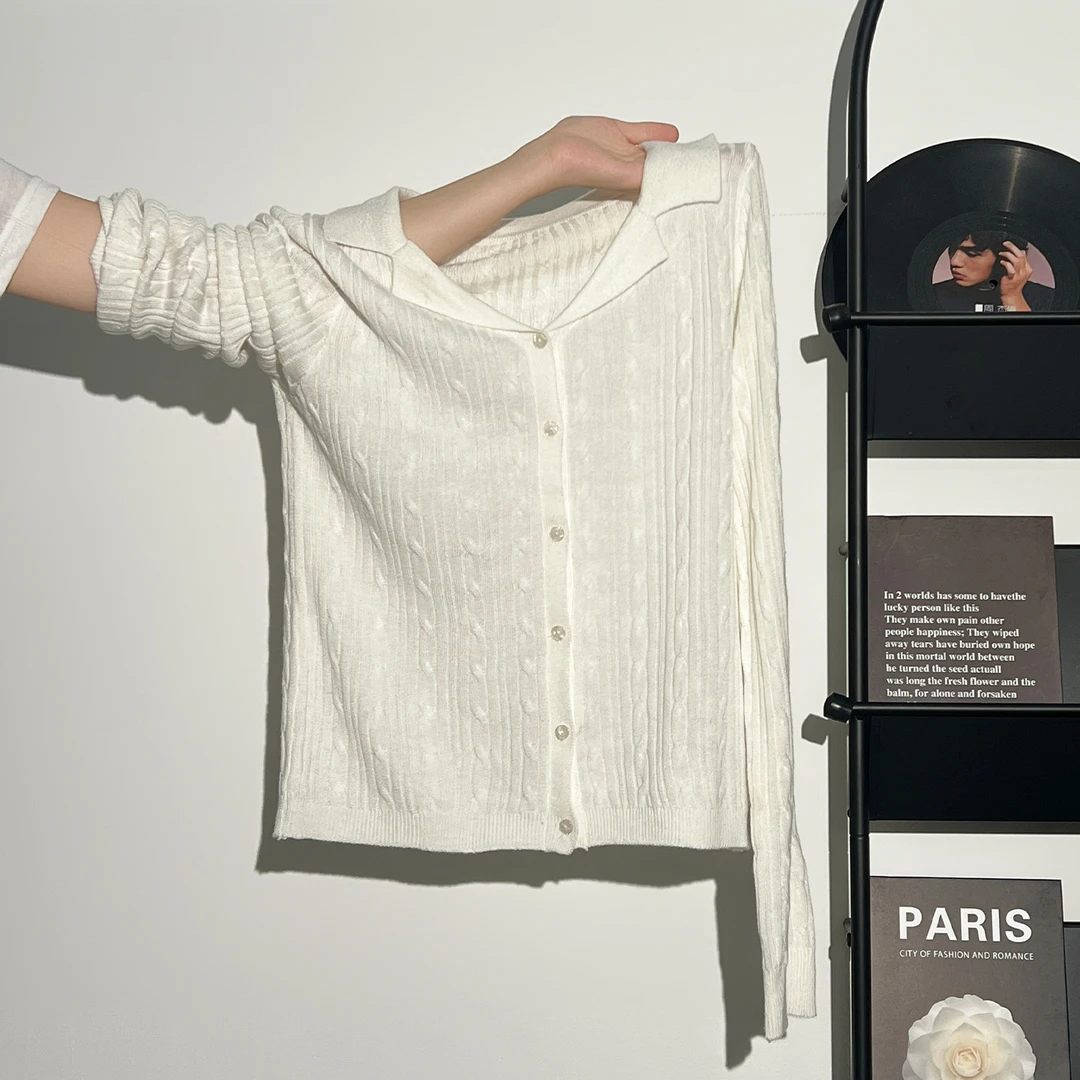 米白v领长袖针织开衫女宽松显瘦高级感打底上衣2026秋季新款