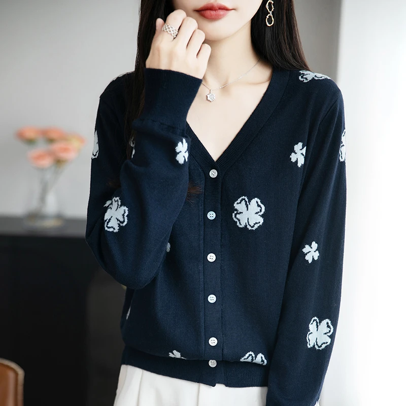 哥弟阿玛施正品秋季新款V领宽松雪花羊毛衫女士百搭时尚针织开衫