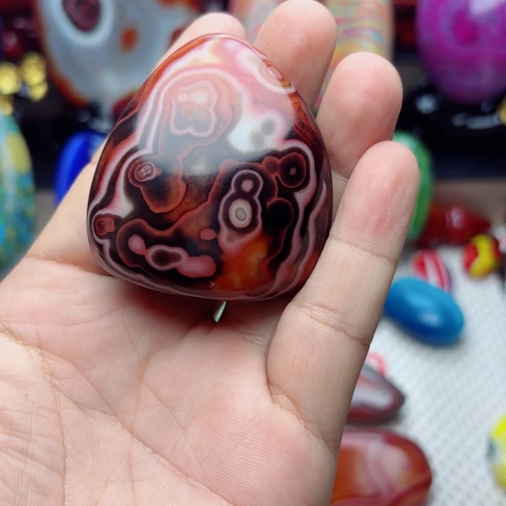 大***兔玛瑙/玉髓未镶嵌珠宝半成品