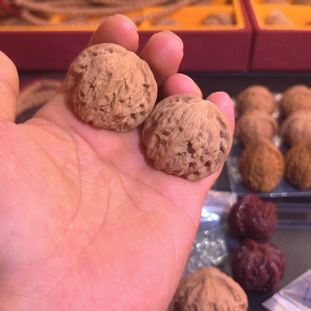 吊坠文玩核桃磨盘狮子头全品38