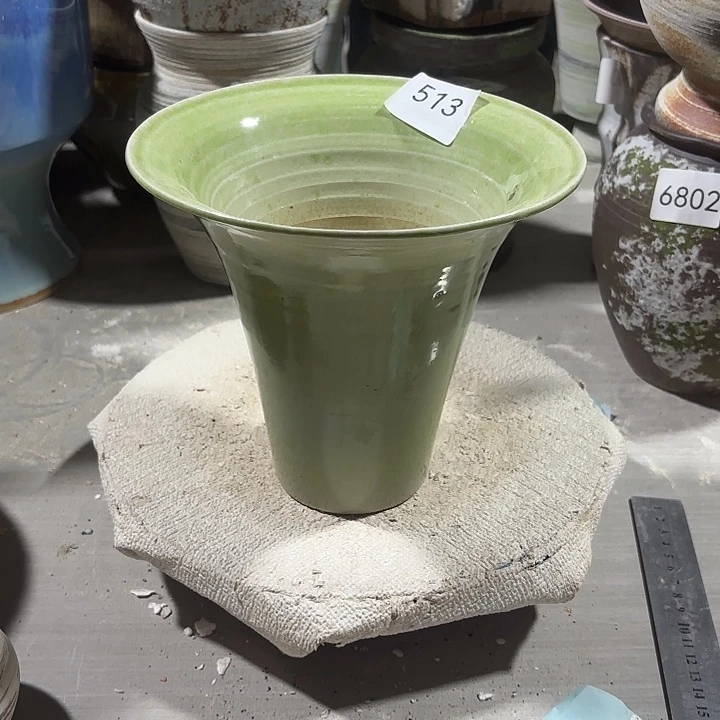 陶摆件高26，外口18，瑕疵处理，无孔，513