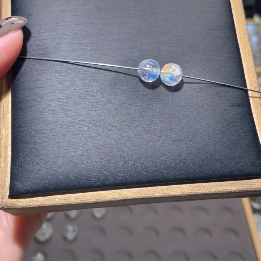 L***安长石裸石马岛幻彩月光石单珠直径8m2颗