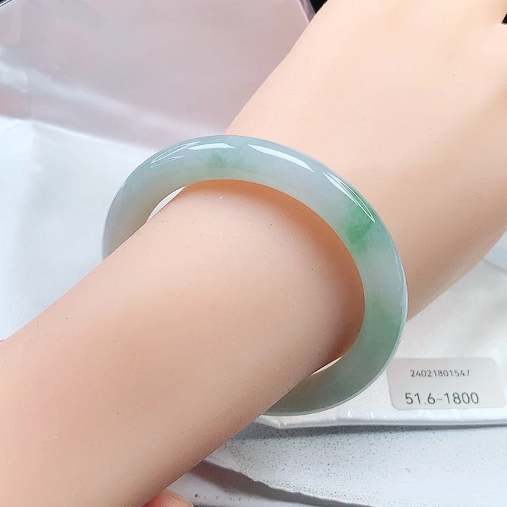 翡翠手镯未镶嵌51➕圈口