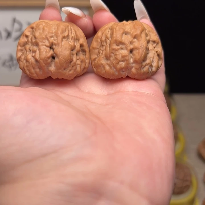 文玩核桃吊坠40 蛤蟆头