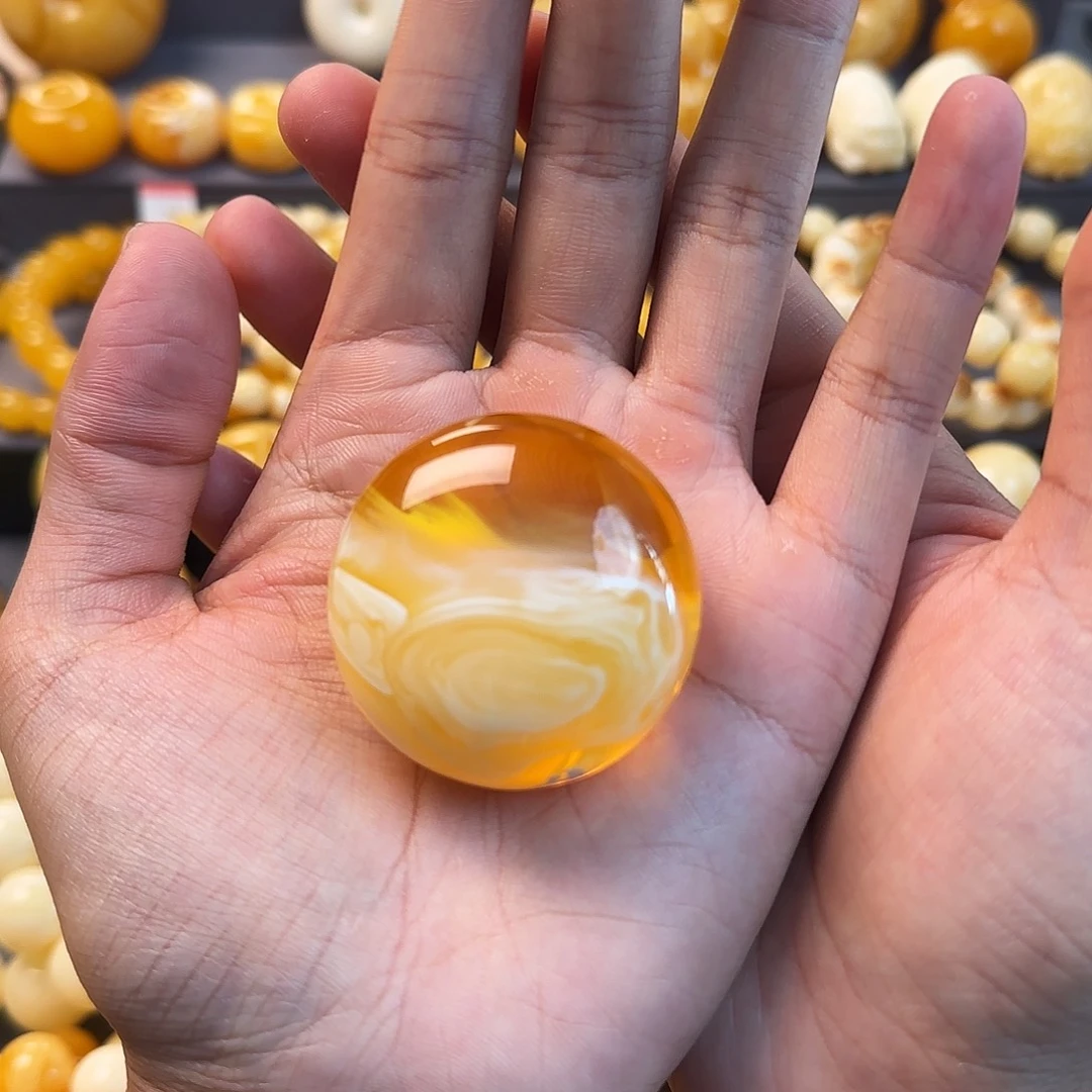 未镶嵌琥珀珠宝奇石