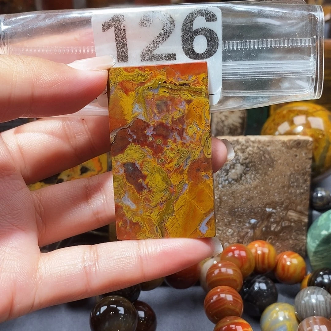 未镶嵌天然北票硅化玉吊坠硅化玉