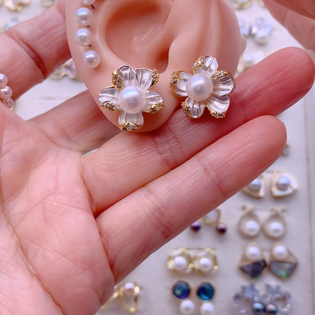 合金耳饰淡水珍珠