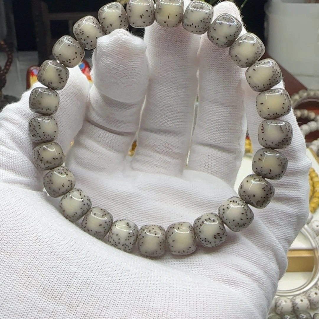 星月菩提手串灰冰糖双流白9×8一朵果