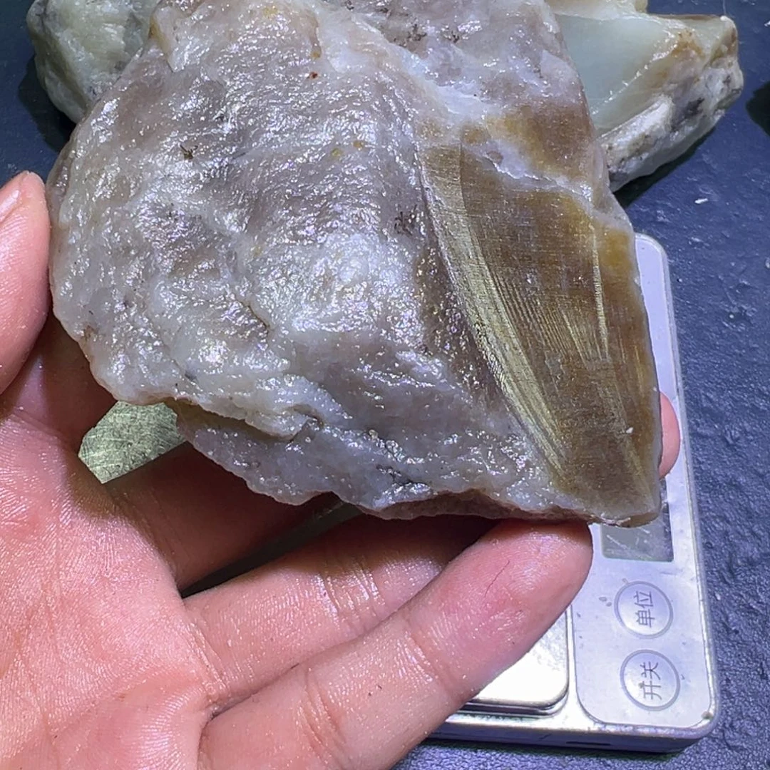 和田玉（糖玉）未镶嵌珠宝半成品