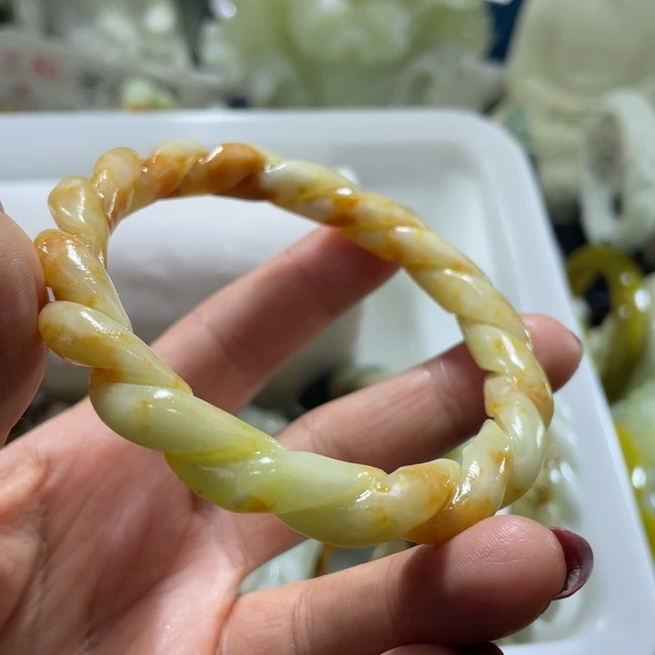 岫玉未镶嵌手镯58.59