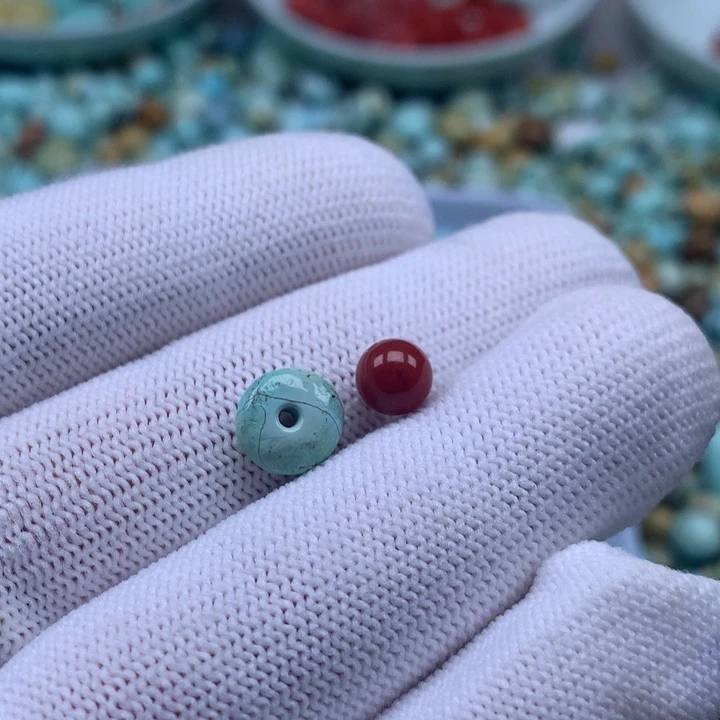 南红玛瑙未镶嵌珠宝奇石