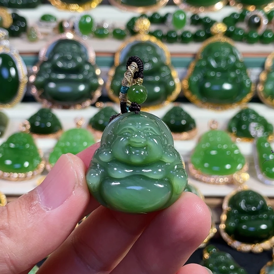 颈饰18K金镶嵌和田玉（碧玉）30mm