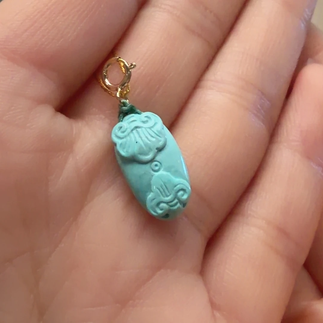 绿松石未镶嵌颈饰