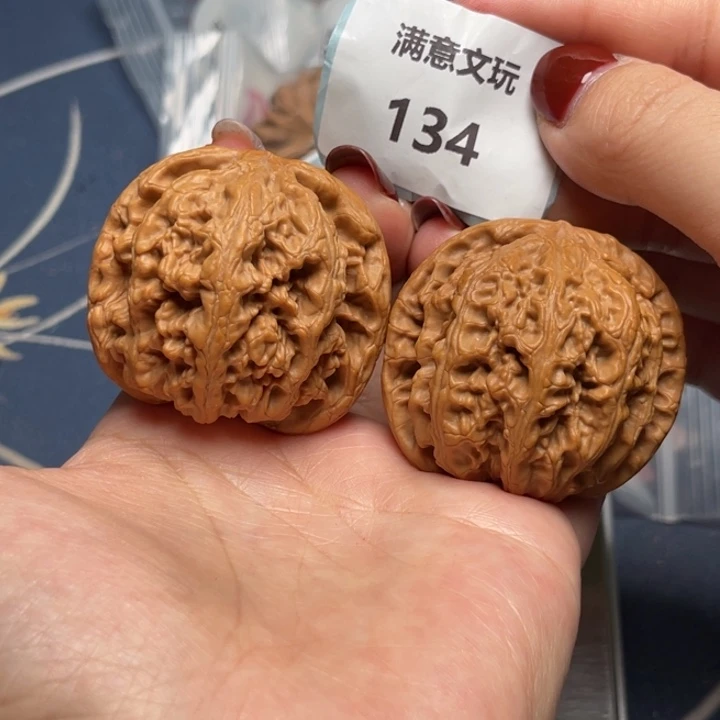 文玩核桃把件粗筋45.134