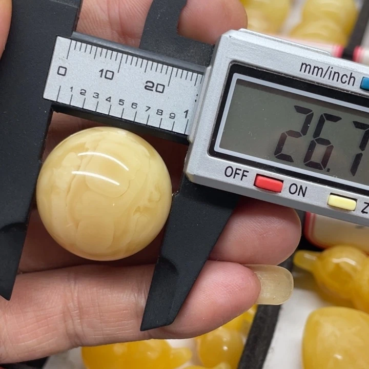 未镶嵌琥珀裸石珠子