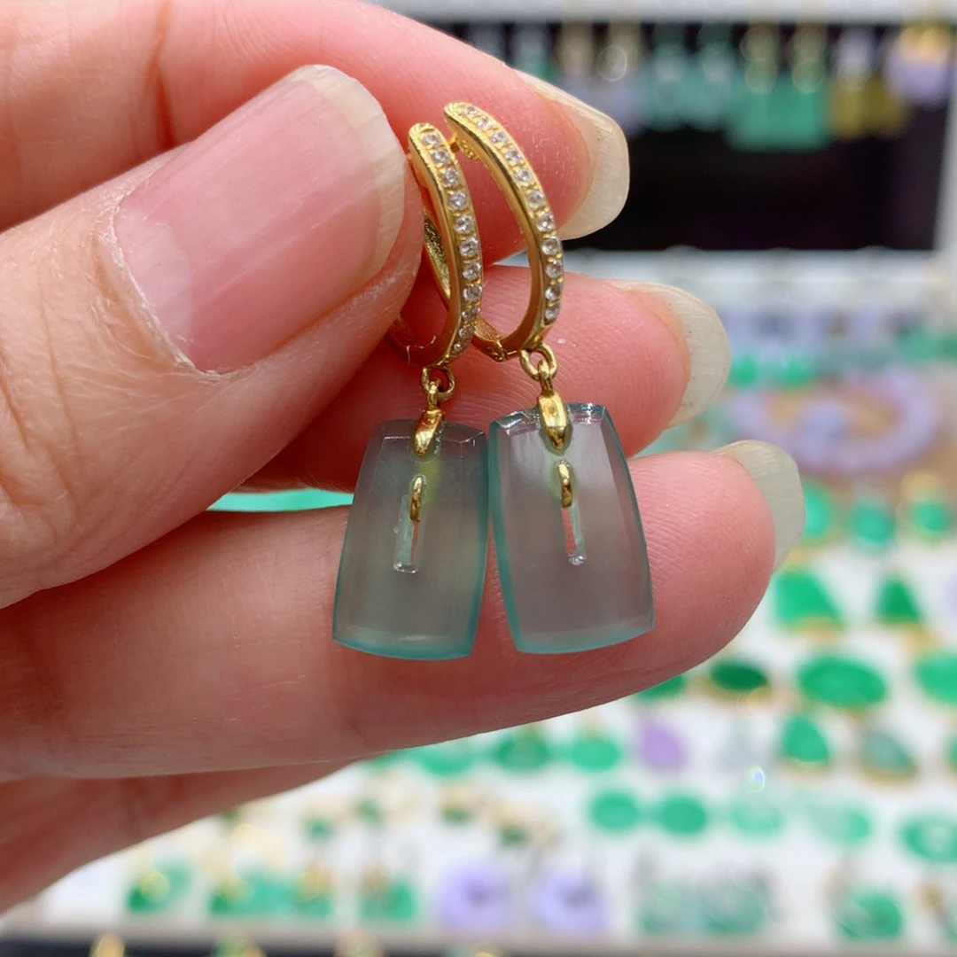 翡翠18K金镶嵌耳饰