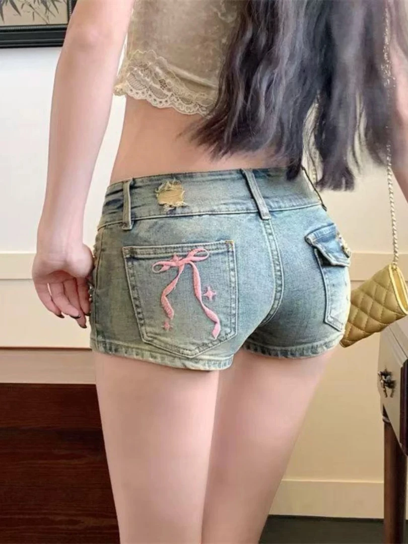 辣妹蝴蝶结刺绣高腰显瘦夏季直筒牛仔短裤