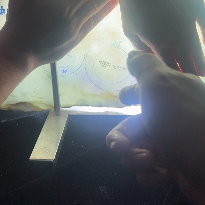 定制翡翠未镶嵌天然翡翠手镯