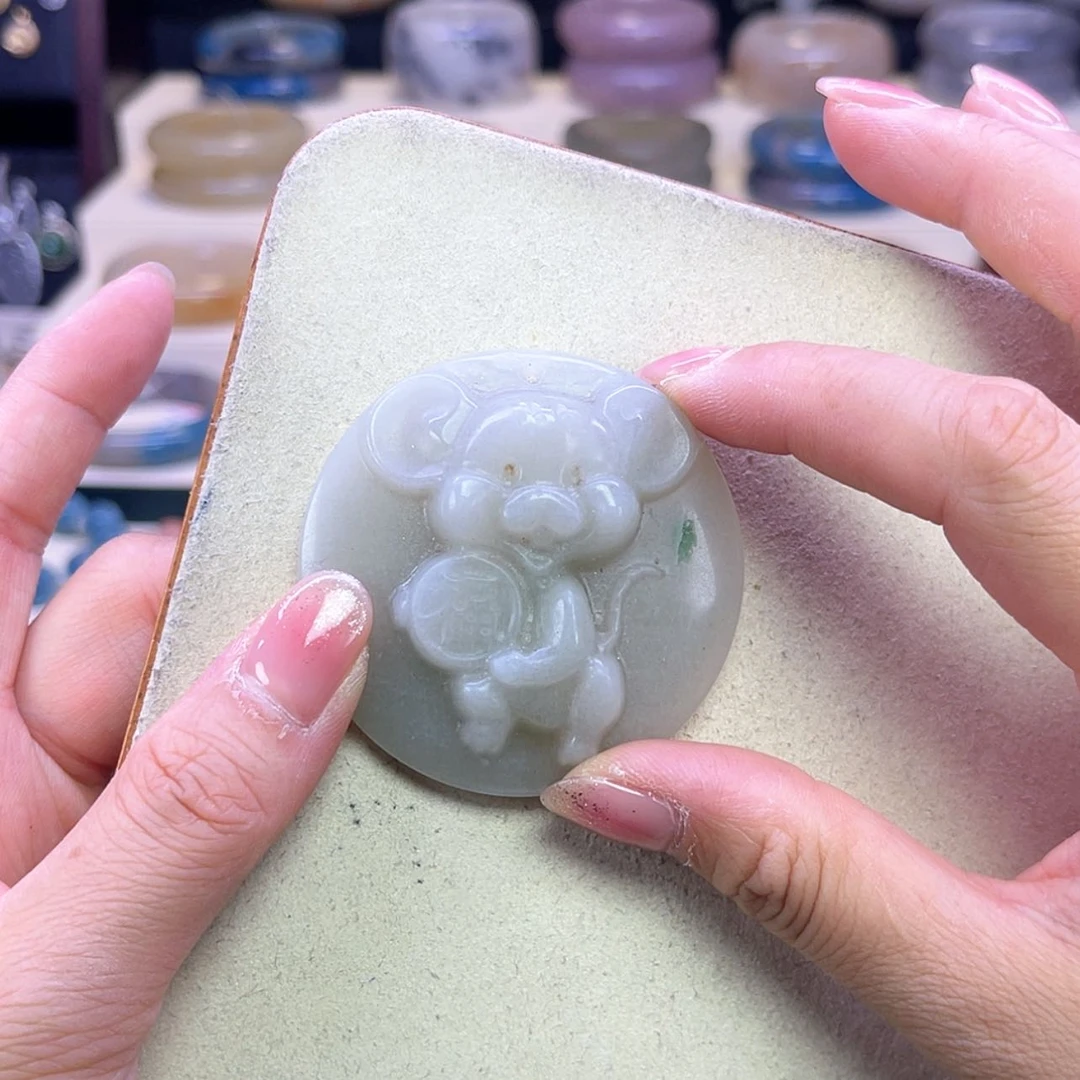 【闪购商品】石英质玉手镯未镶嵌