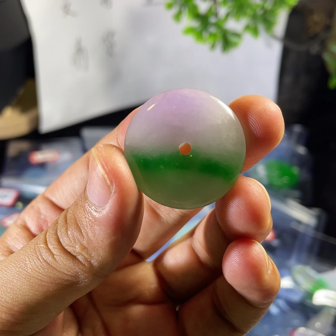 天然辰砂翡翠平安扣