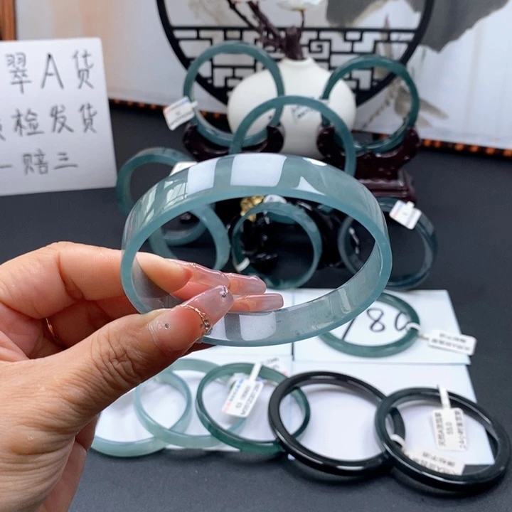 翡翠手镯未镶嵌源*67尺寸