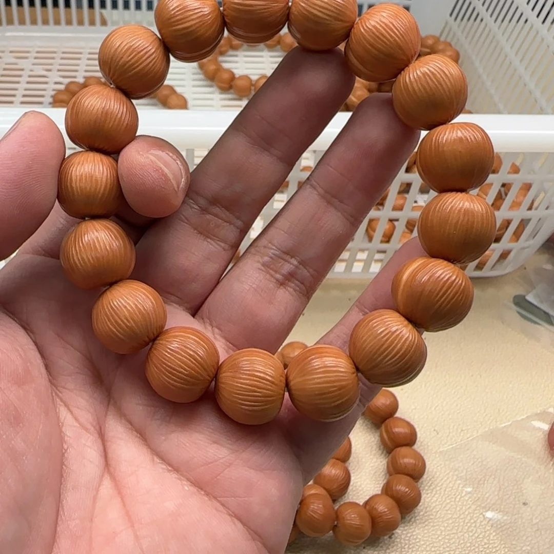 白玉菩提吊坠白色224