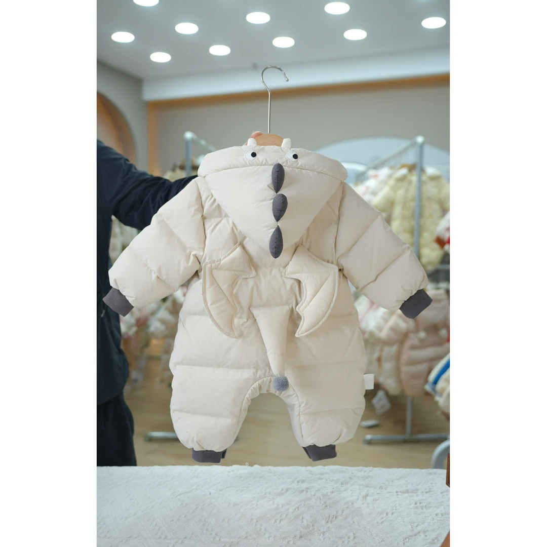 婴儿冬季羽绒服婴儿羽绒服冬季连体哈衣可爱小萌龙羽绒服9592