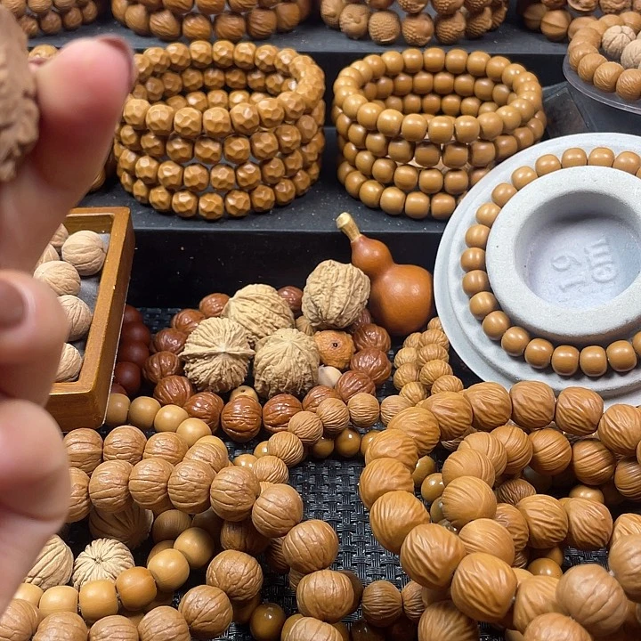猴头核桃手串A****桃猴头核桃