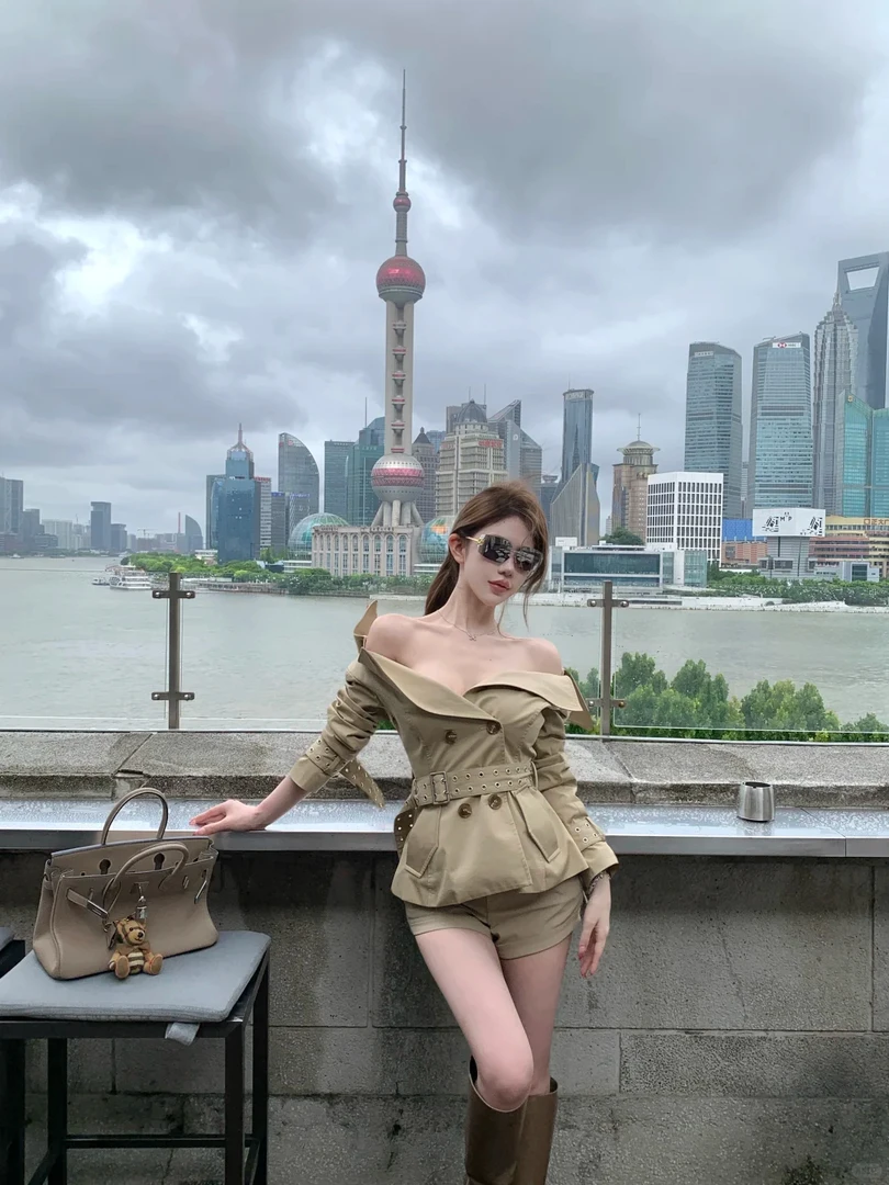 女装大开领翻领夹克新款饰腰带双排扣短风衣外套显瘦半身裙套装潮