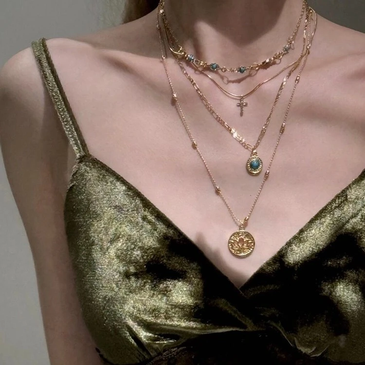 合金项链 【奥珍粉丝专享】欧美复古镂空花朵十字架多层叠戴锁骨链