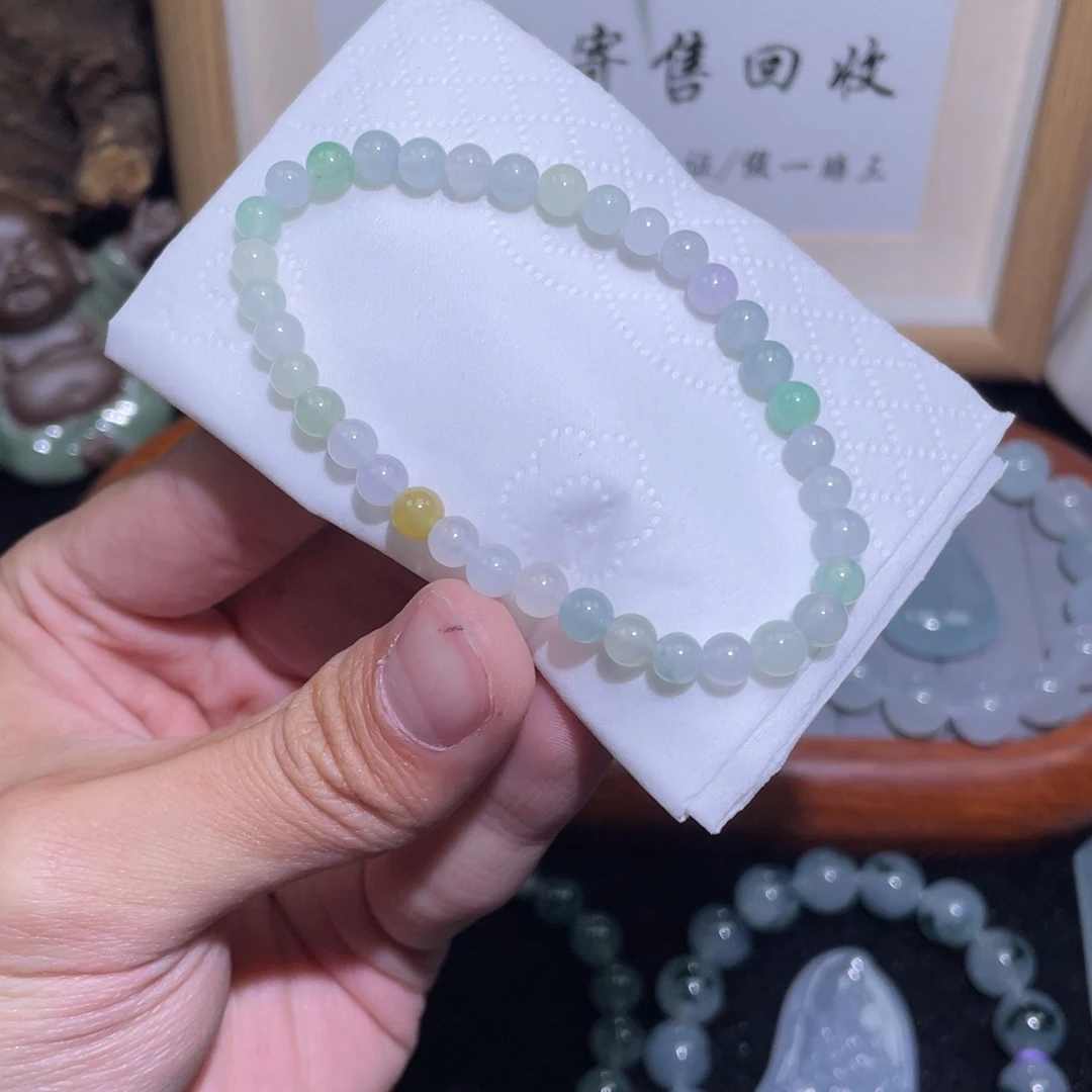 定制翡翠未镶嵌手串