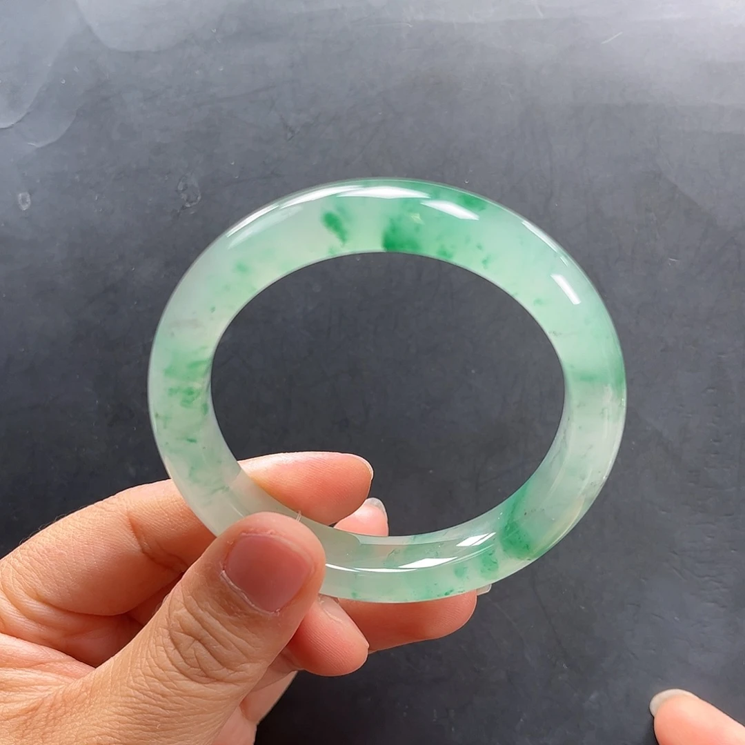 石英质玉未镶嵌手镯