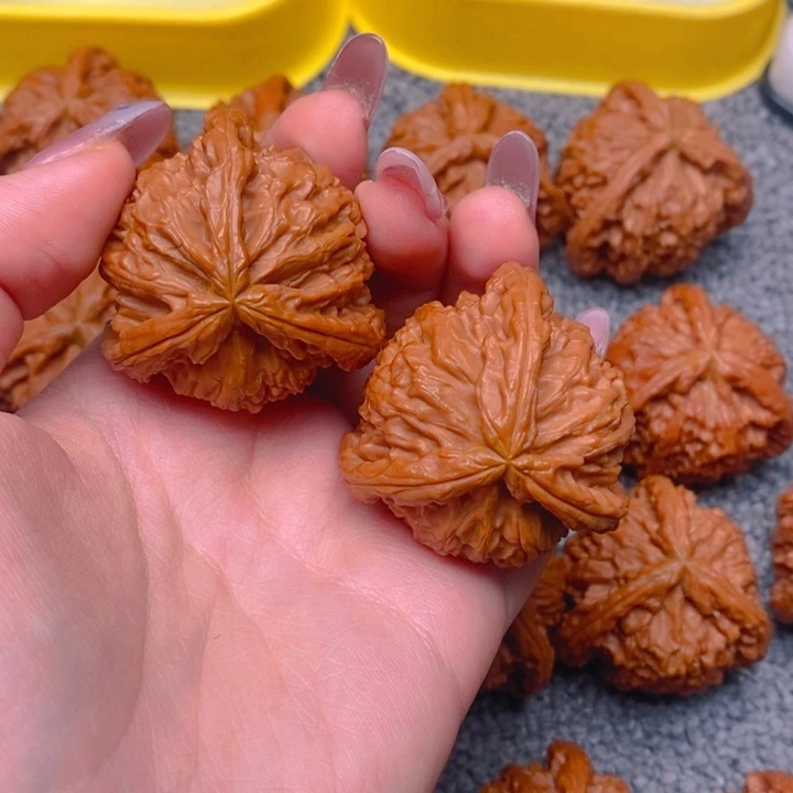 R***f文玩核桃吊坠核桃