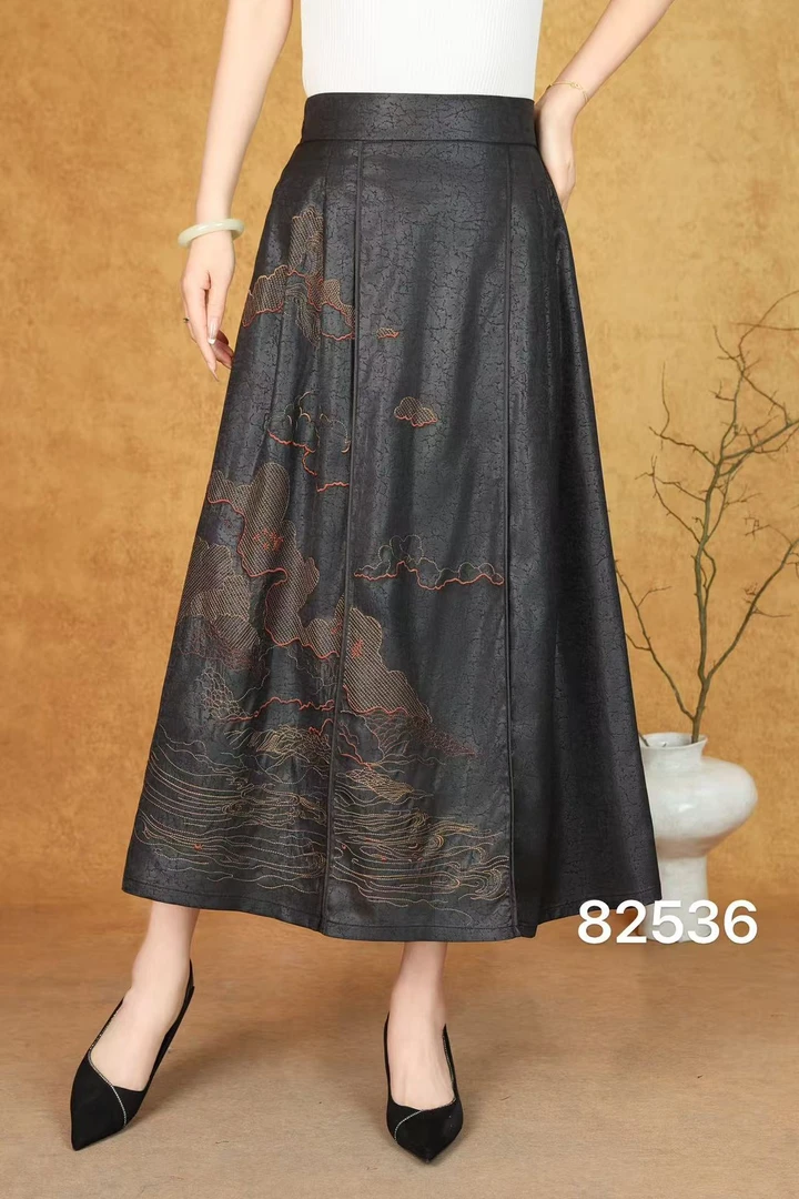 夏季上新82536款中国风半身裙设计感重工刺绣