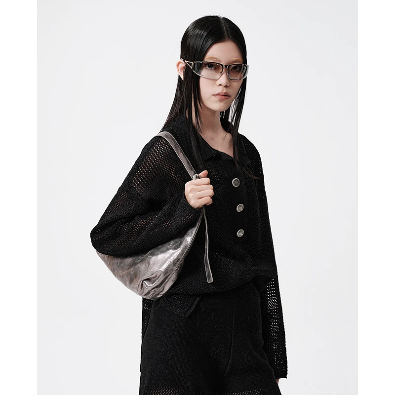 D63女装25春季小香风针织翻领钩花设计宽松套头长袖上衣5F1M42218