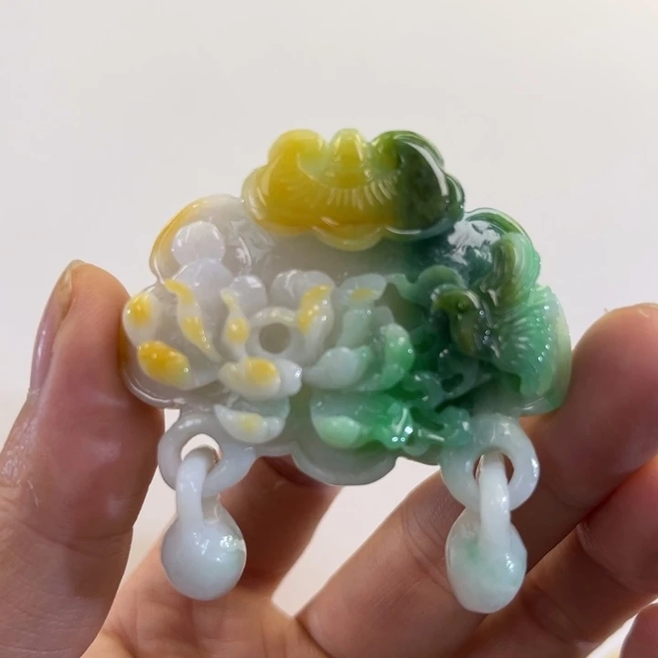 翡翠吊坠(赠链)未镶嵌代编织