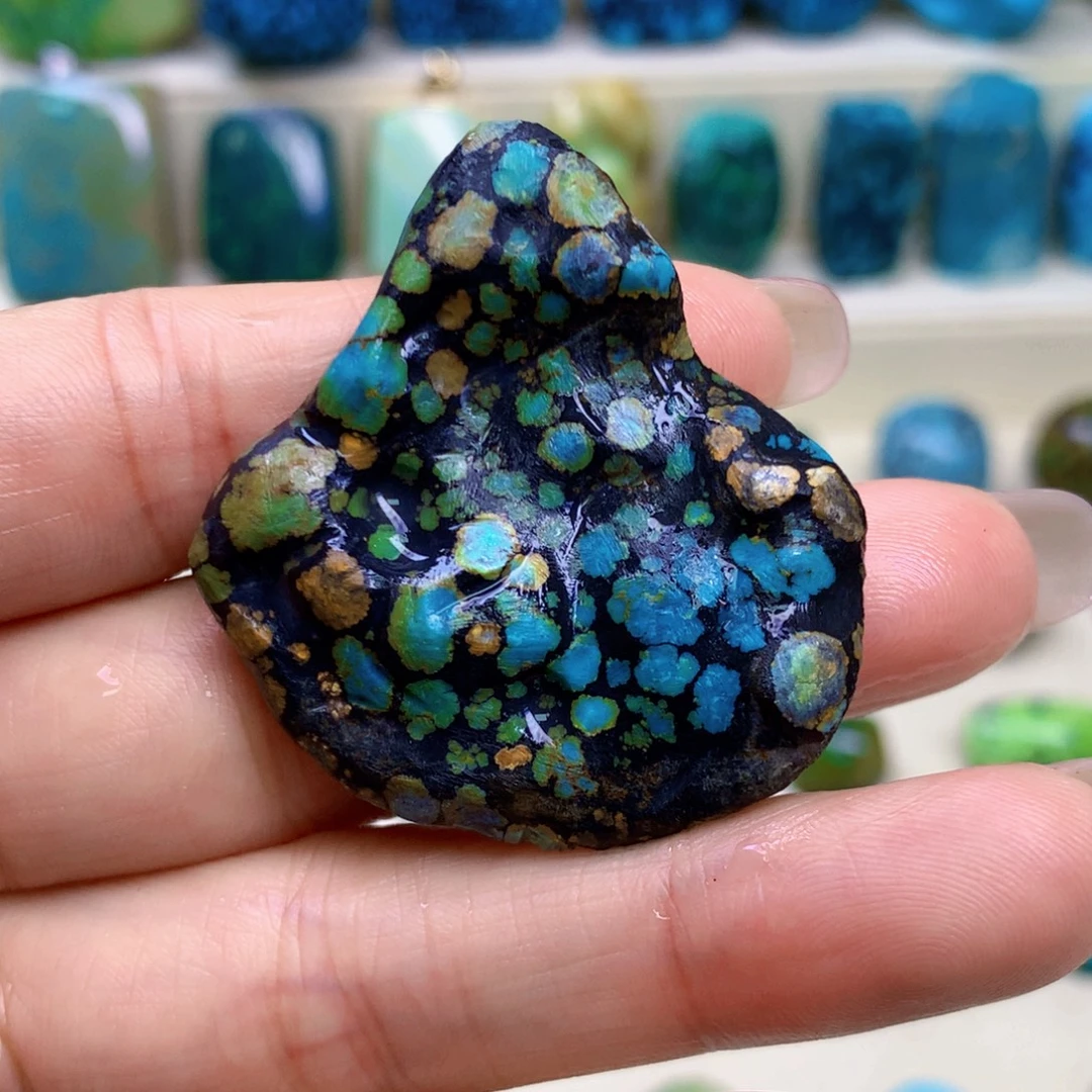 绿松石未镶嵌三彩随行