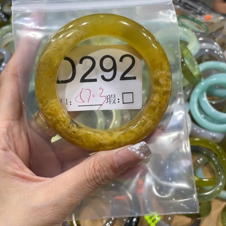 手镯玛瑙/玉髓未镶嵌