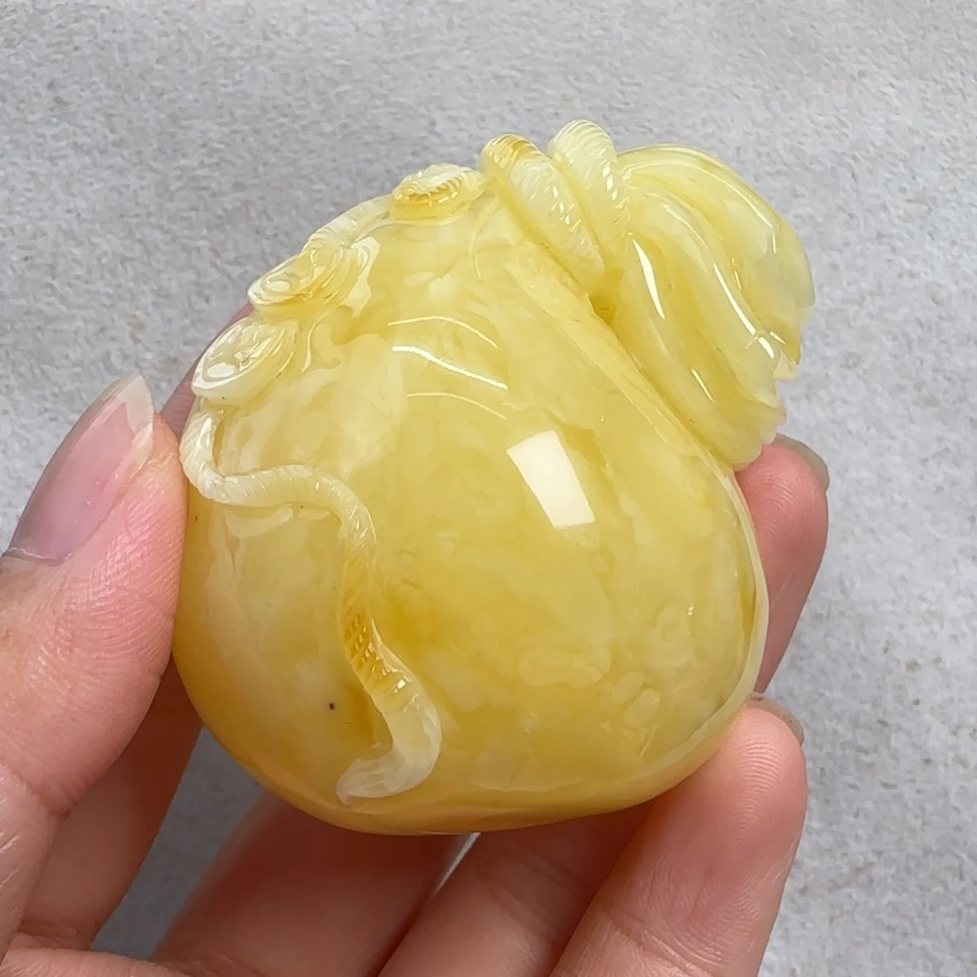 蜜蜡未镶嵌珠宝奇石