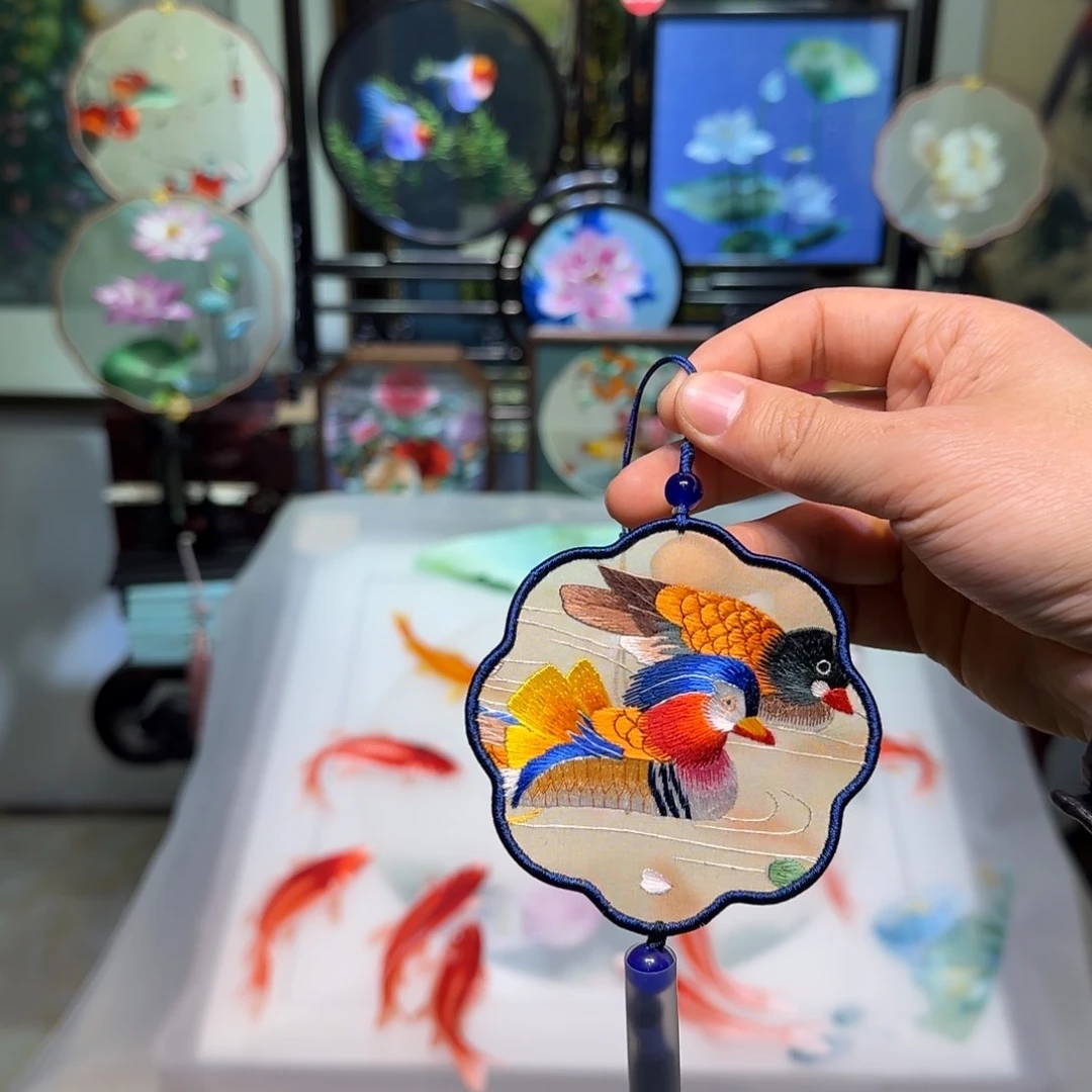 刺绣刺绣工艺精湛