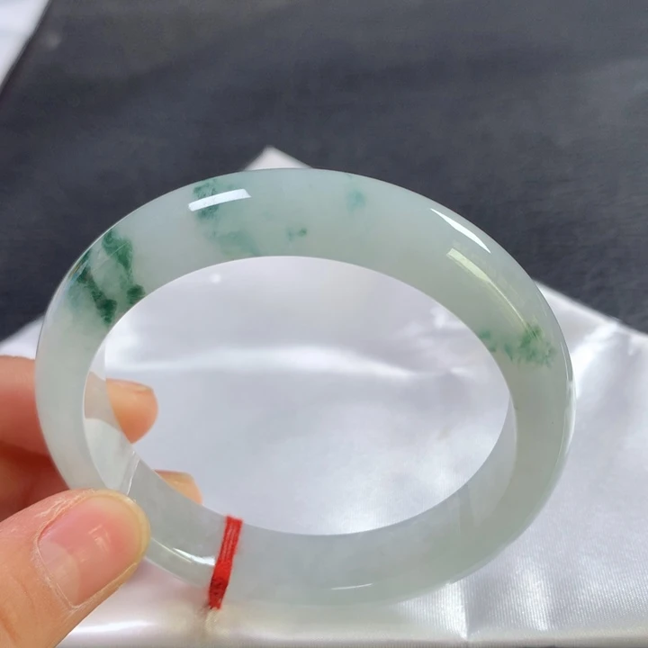 翡翠未镶嵌手镯56圈