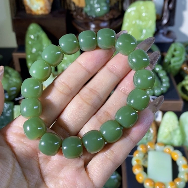 套链未镶嵌和田玉大*